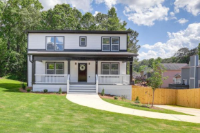 Modern Decatur Gem with Deck, 10 Mi to Atlanta